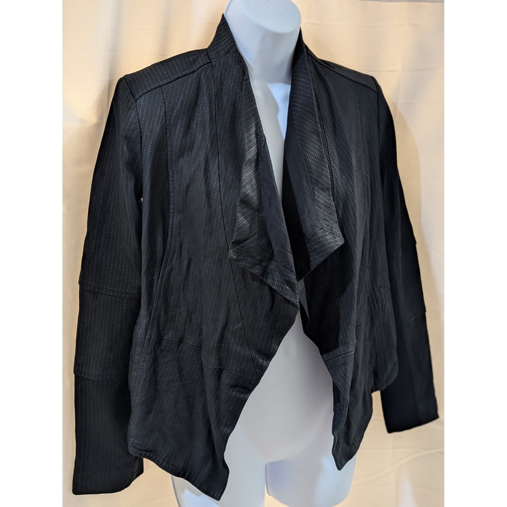 G.I.L.I.‎ Got It Love It Black Textured Leather Draped Open Front Jacket Size 2 - Picture 2 of 8